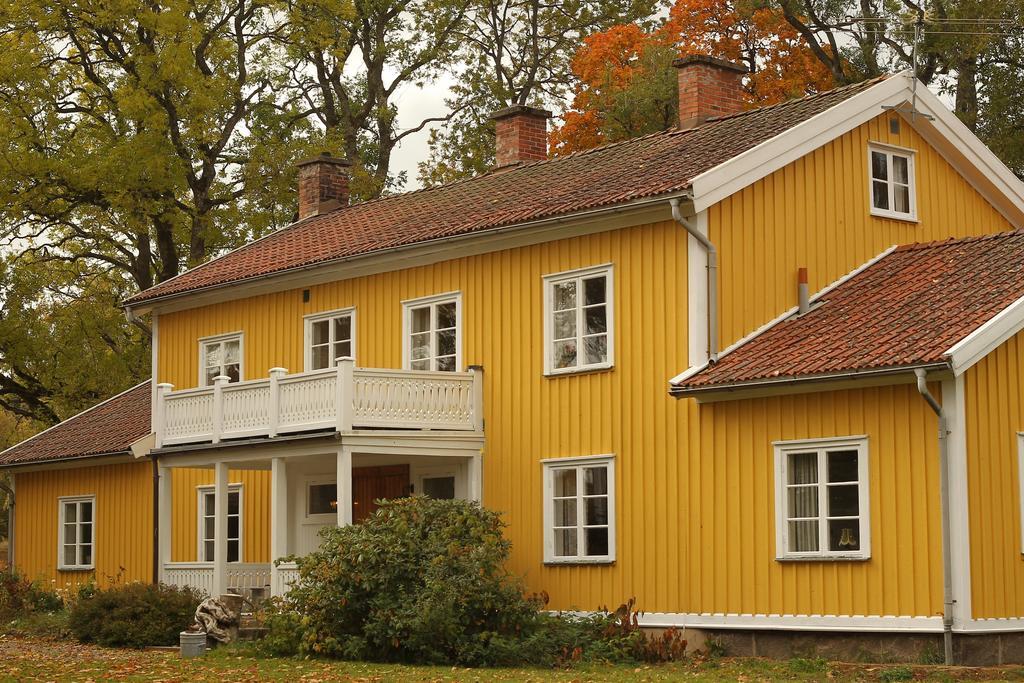Hallebergs Bed&Breakfast Skara Exterior photo
